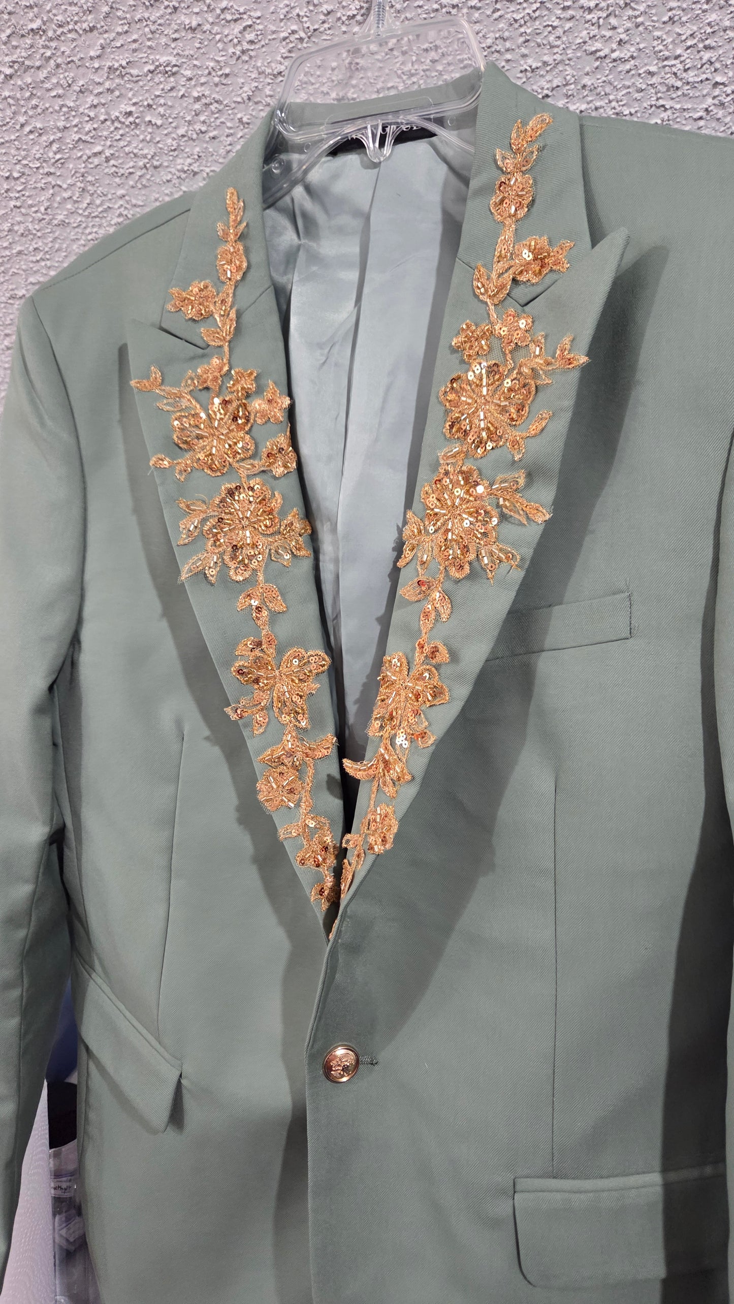 Custom Lace Applique Application